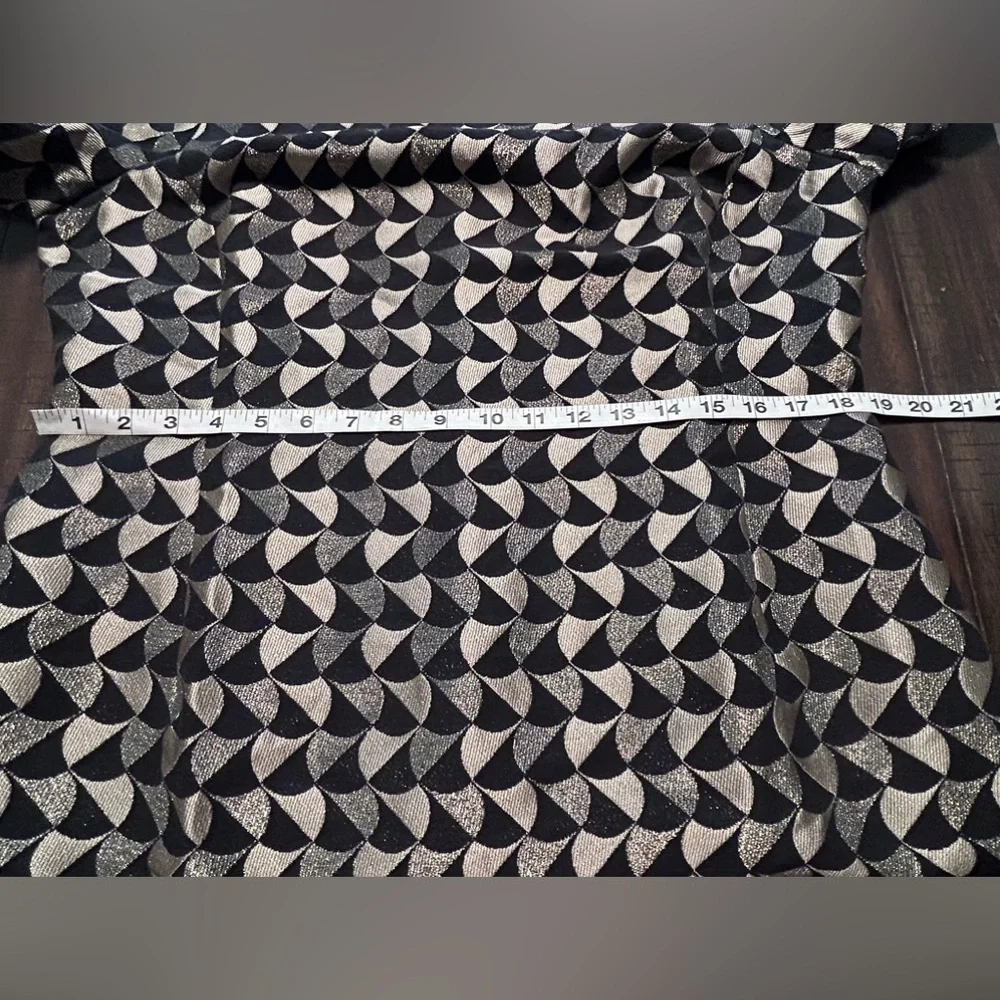 Ann Taylor Classic Geo Jacquard Flare Dress Black/Gold  Size 14 - Picture 8 of 15